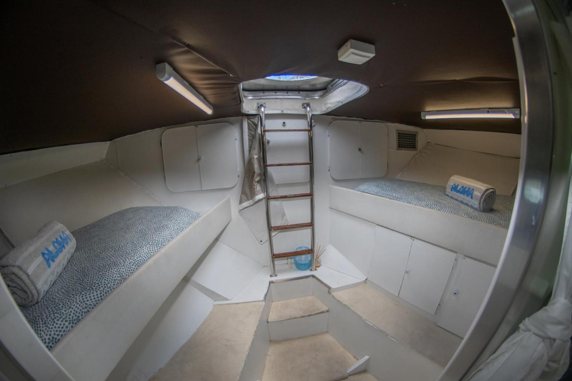 Habitacion Marineria Boat Aloha Βαρκελώνη Εξωτερικό φωτογραφία